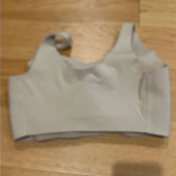 Evelyn & Bobbie The Bobbie Scoop Bra - Picture 3 of 3